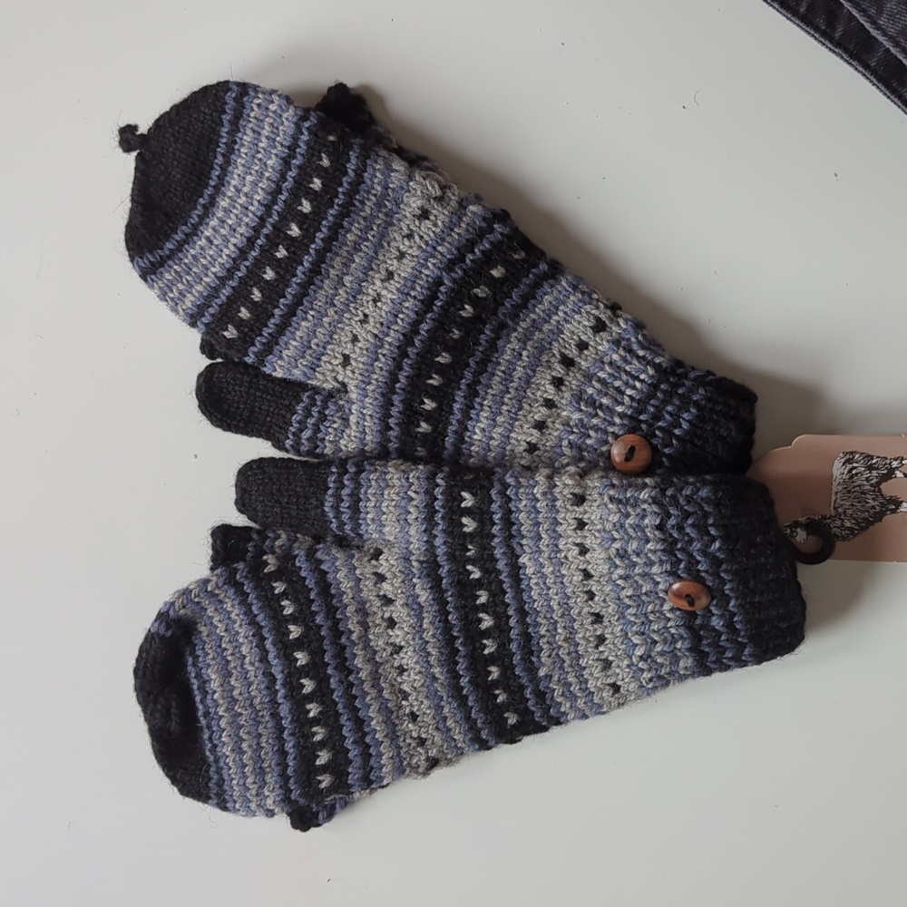 Mittens Alpaca